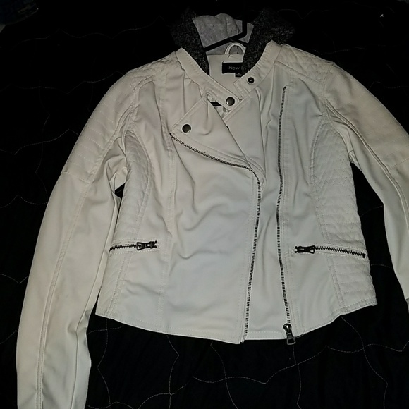 Jacket - Picture 1 of 3